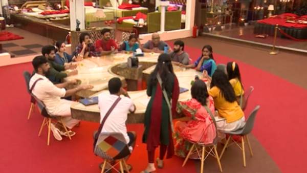 இரண்டாவது நாள் தொடக்கம்