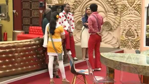 பரிச்சயமான போட்டியாளர்கள்