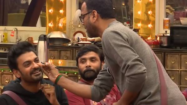 முகத்தில் குத்தப்படும் மார்க் 