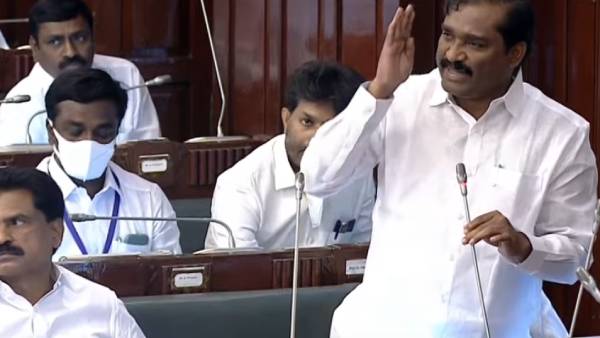  சமூக அநீதியான ஒரு தேர்வு