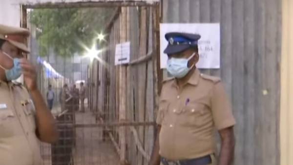 மதுப்பிரியர்கள்