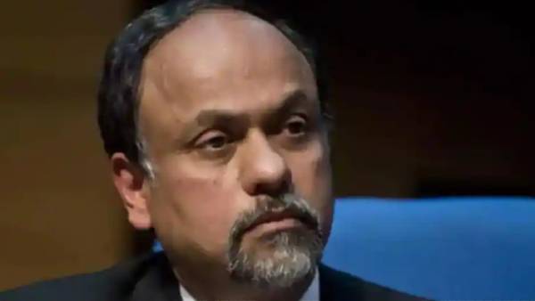 யார் இந்த தேபாஷிஷ் 