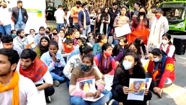 போராட்டம் 