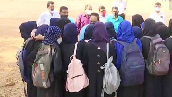  அரசியல் தொடர்பு