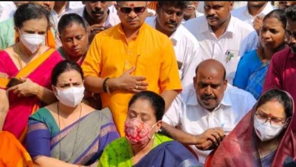  ஒரு கோடி ரூபாய்