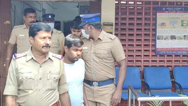 லாக்டவுன் மீட்பு 