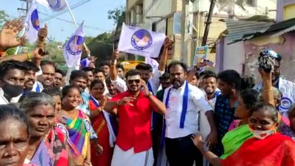 மேளதாளம் முழங்க.. 