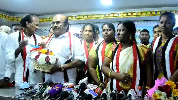 காங்கிரஸ்- திமுக கூட்டணி 