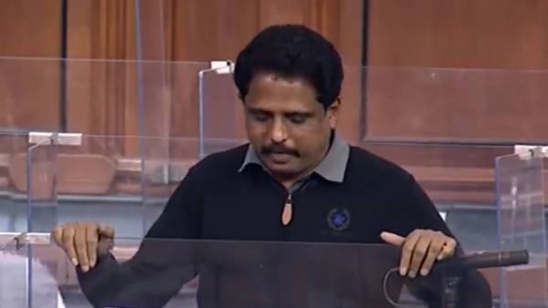  தமிழ்நாட்டில் ஒருவர் இருக்கிறார்