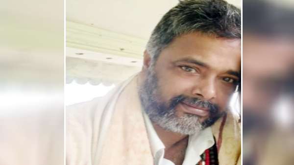 கோவில் பூசாரி வீட்டில் பூஜை 