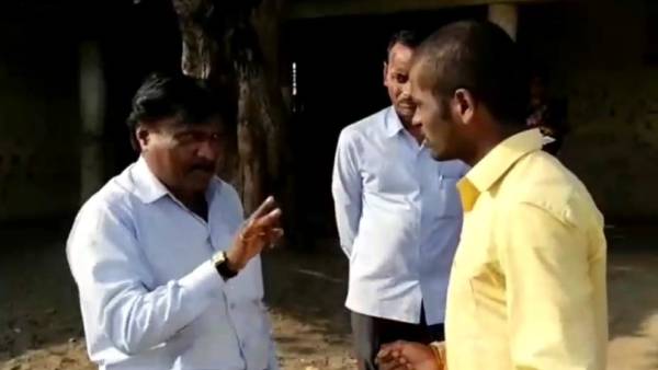 திருப்பி அனுப்பினர் திருப்பி அனுப்பினர்