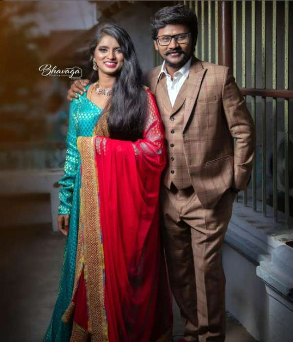 போட்டோஷுட்டில் கால் பதிப்பு