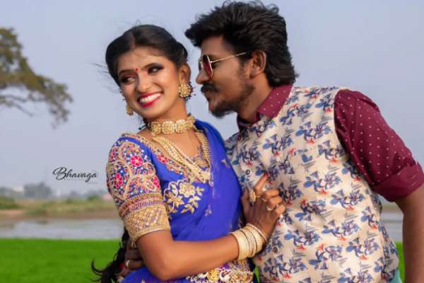 மக்கள் இசைப் பாடகர்கள்