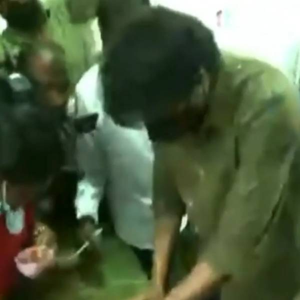 வாக்களித்தார் 