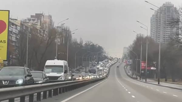  வெளியேற்றம்