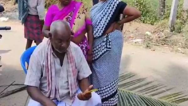 உறவினர்கள் வேண்டுகோள் 