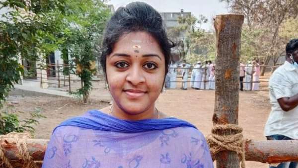  இளம் பெண் வேட்பாளர்கள்