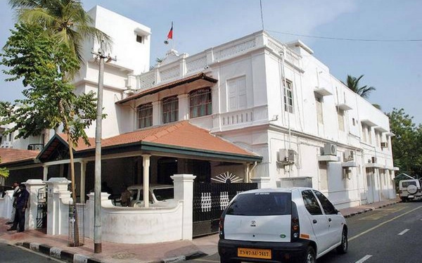 2010 ஆம் ஆண்டும் மிரட்டல் 