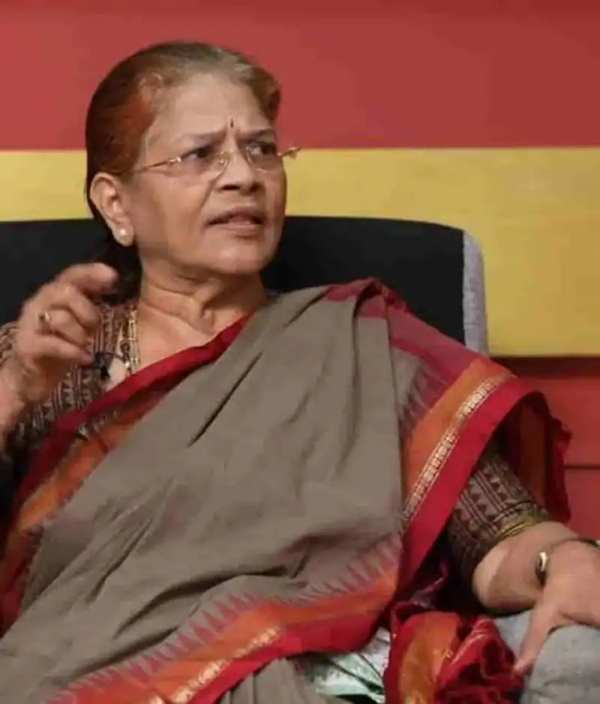  உமா ஆனந்தன்