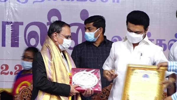 குடும்ப தலைவிகளுக்கு நிதியுதவி குடும்ப தலைவிகளுக்கு நிதியுதவி