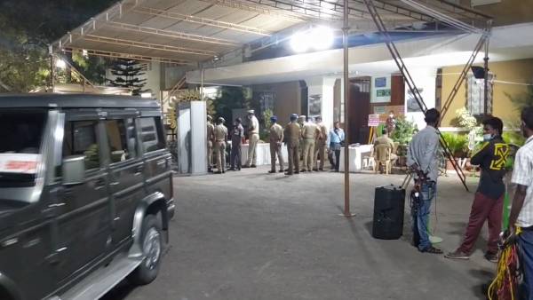  61 சதவீத ஓட்டுப்பதிவு 