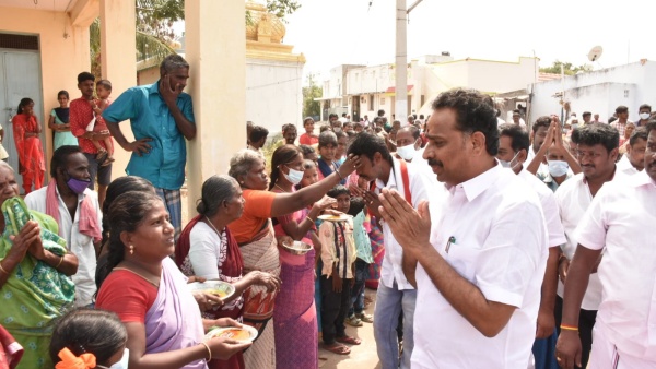 10 ஆண்டுகள் அதிமுக ஆட்சி 