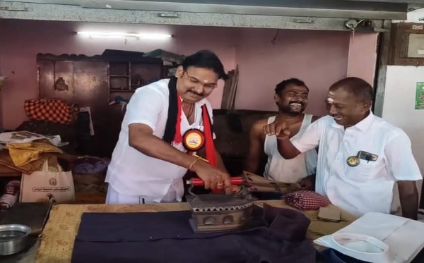 துணிகளுக்கு இஸ்திரி