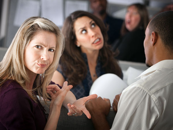 பேச்சில் நிதானம் தேவை 