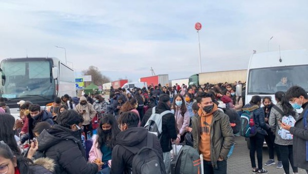 இந்திய மாணவர்கள் இந்திய மாணவர்கள்