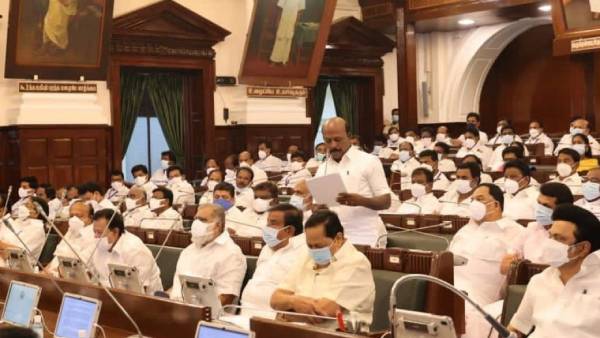 அமைச்சர் பதற்றம் 