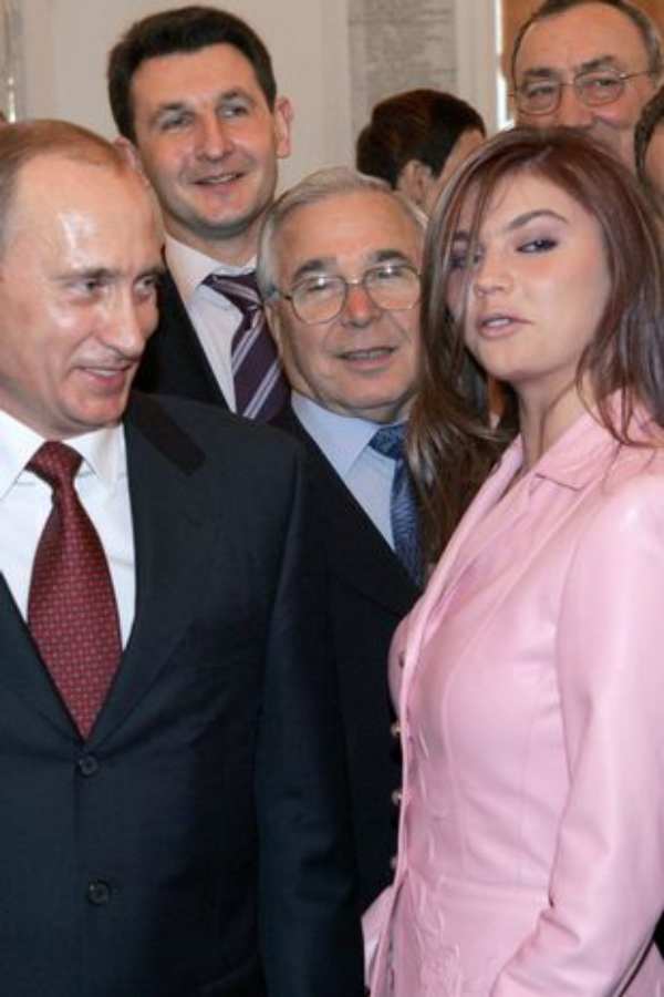 பொதுவெளியில் தென்படவில்லை பொதுவெளியில் தென்படவில்லை