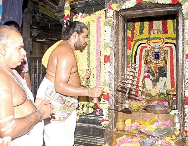 சிறப்பு லட்சார்ச்சனை சிறப்பு லட்சார்ச்சனை