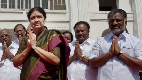 30 எம்எல்ஏக்கள்