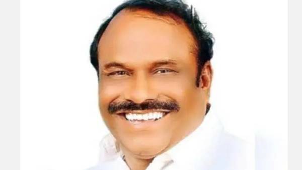 பணி நியமன ஆணைகள் 