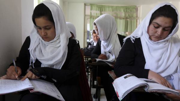 மேல்நிலை பள்ளிகள் திறப்பு மேல்நிலை பள்ளிகள் திறப்பு