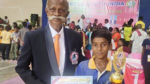 சிறுவன் அதீஸ் ராம் 