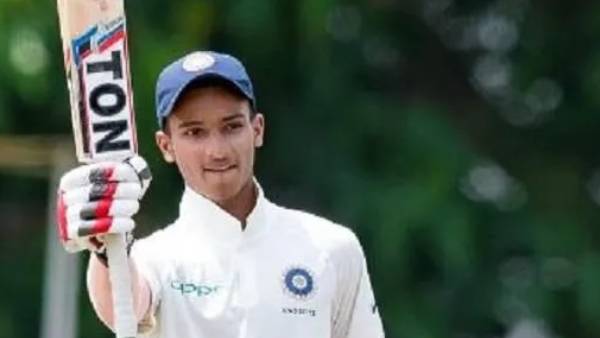  பதோனி அதிரடி 