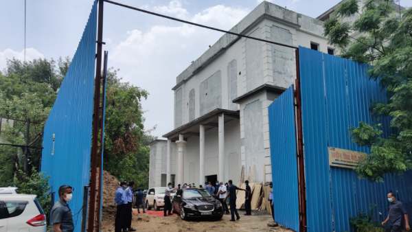 பாஜக அலுவலகம் அருகே திமுக அலுவலகம் 
