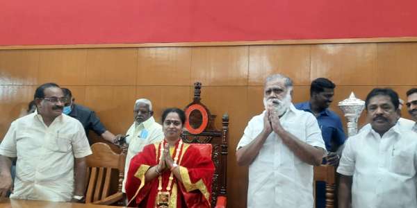 பலத்த போட்டி பலத்த போட்டி