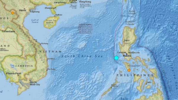 சக்திவாய்ந்த நிலநடுக்கம் 