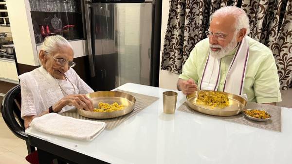 தாயார் உடன் சந்திப்பு தாயார் உடன் சந்திப்பு