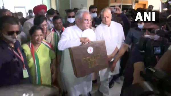 மாட்டுச்சாண சூட்கேஸ் மாட்டுச்சாண சூட்கேஸ்