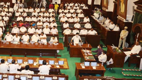  தாலிக்கு தங்கம் திட்டம் 