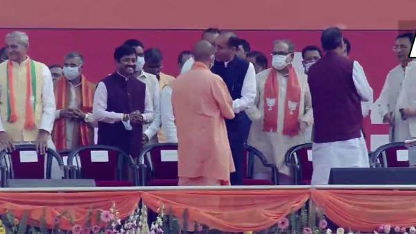 யோகியின் முக்கிய அமைச்சர் யோகியின் முக்கிய அமைச்சர்