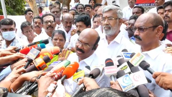 ஜெயக்குமார்