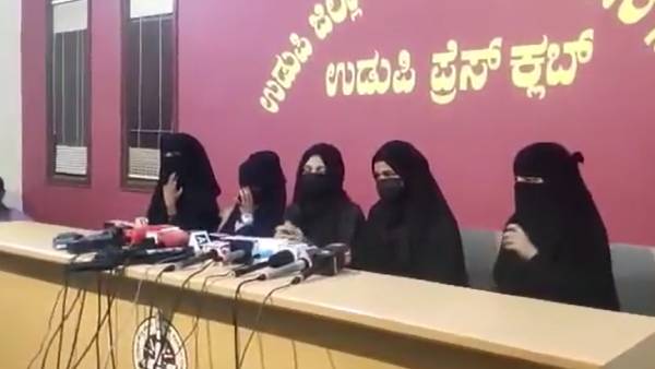 ஹிஜாப் அடிப்படை உரிமை 