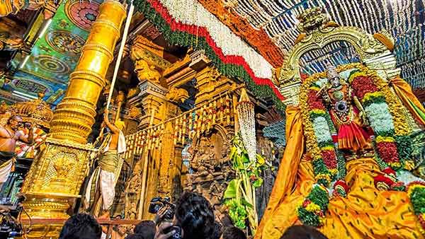  மதுரை குலுங்க... குலுங்க... 