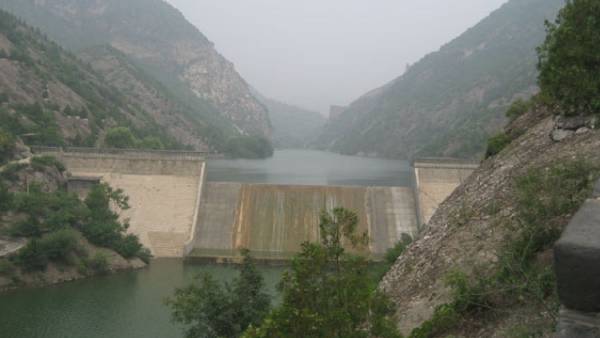 மோதல் போக்கு வேண்டாம் 