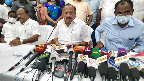 அமைச்சர் எம்.ஆர்.கே. பன்னீர்செல்வம் 
