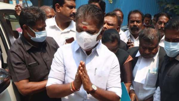 எதுவும் தெரியாது 